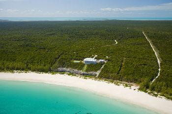 Отель The Delphi Club At Rolling Harbour Sandy Point Экстерьер фото