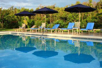 Отель The Delphi Club At Rolling Harbour Sandy Point Экстерьер фото