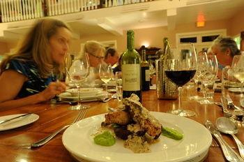 Отель The Delphi Club At Rolling Harbour Sandy Point Экстерьер фото